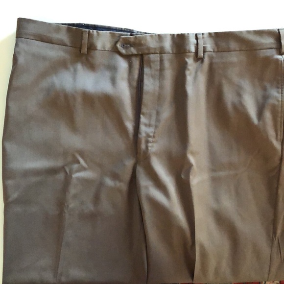 Men’s Jos. A. Bank Signature Collection olive dress slacks in 42/32. - Picture 2 of 6